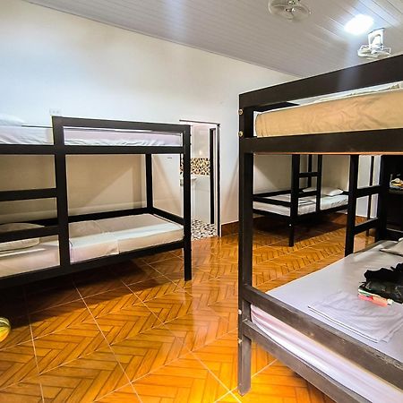 Hostel Casa De Las Palmas Tours Leticia Luaran gambar